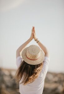 シニアにおすすめのヨガの効果とは？